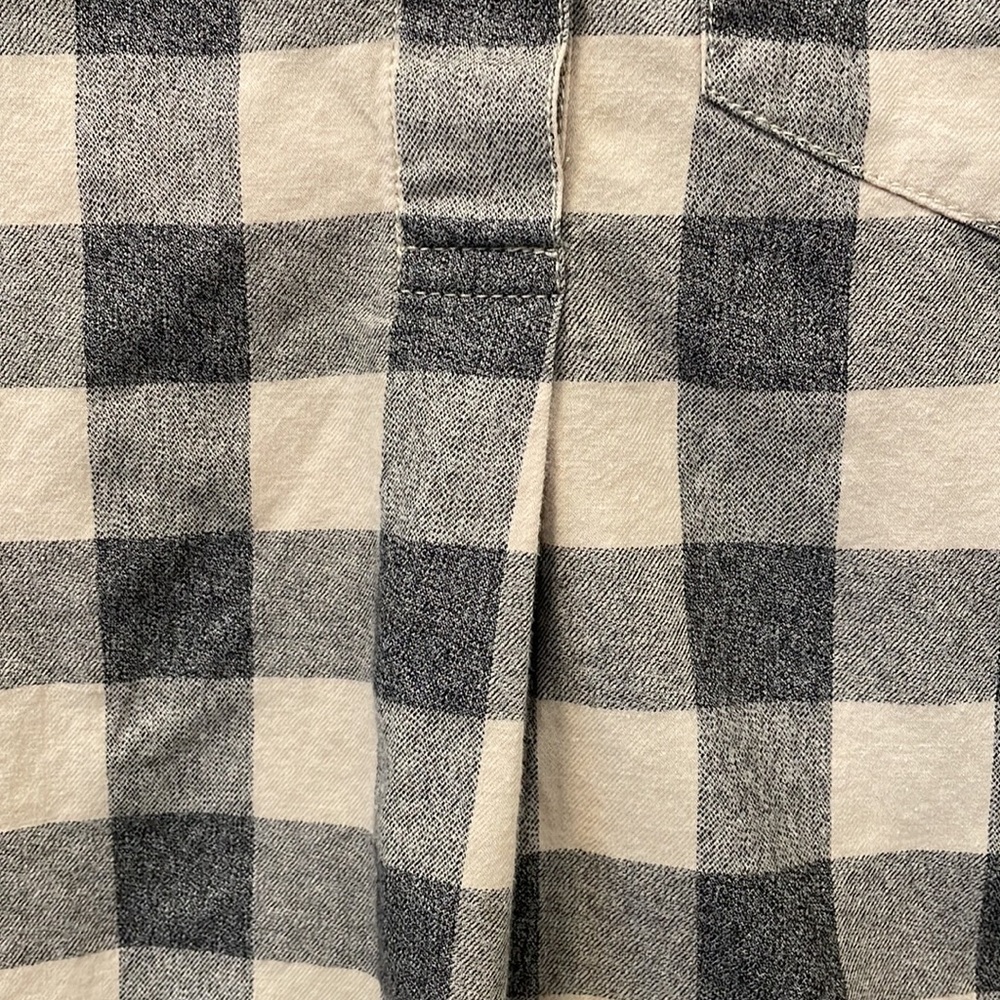 Madewell. Like New. Button Up Flannel-Like Top. X… - image 4